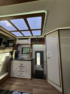 Autocaravane familiale personnalisable Byd à longue autonomie et forte puissance - Product Image 6