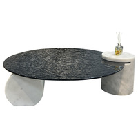 Table basse extensible de luxe moderne italienne, design vague d'eau, finition marbre minimaliste, verre sur mesure pour petite maison