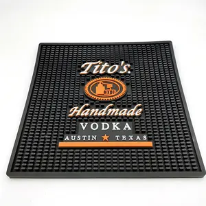 Fabrika toptan özel kişiselleştirilmiş kaymaz PVC bira içme Bar paspası logo kauçuk alkol bar runner ile barlar için