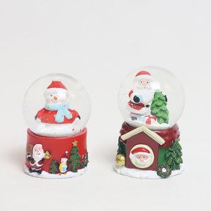 Boule de neige en <span class=keywords><strong>verre</strong></span> vide boule de neige personnalisée poupée de noël boule de cristal boule de cristal musique - Product Image 4