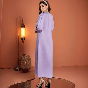 Vestido Largo Elegante ZF3171 en Poliéster Morado con Corte en A, Mangas Abullonadas y Cuello Tipo Calabaza - Product Image 4