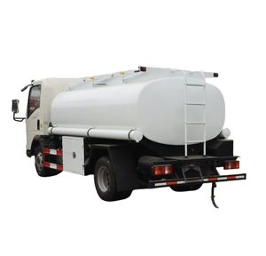 Châssis de véhicule spécial HOWO 4x2 d'occasion, 5 tonnes, stockage d'huile |   Préconfiguré pour la manutention de carburant diesel, transmission manuelle 150-250 CV - Product Image 5