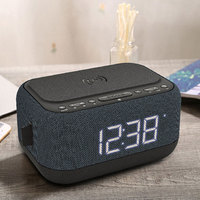 Draadloze oplader voor telefoon Powerbank Digitale wekker FM-huisradio's Ingebouwde draagbare mini draadloze Bluetooth-luidspreker Fm