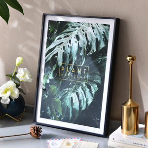 <span class=keywords><strong>Cadre</strong></span> <span class=keywords><strong>photo</strong></span> minimaliste en alliage d'<span class=keywords><strong>aluminium</strong></span>, léger mais robuste, pour une présentation sur n'importe quel bureau - Product Image 5