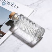 Flacon de parfum en verre transparent 150 ml, flacon de parfum à rayures 120 ml vide, flacon diffuseur en verre 200 ml avec bâtonnets en rotin à vendre