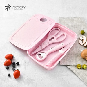 Planche à découper portable 5 en 1, éplucheur, ciseaux, plateau, couteau de cuisine, accessoires de cuisine pour le camping en plein air - Product Image 2