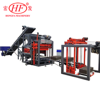 Composants essentiels de la machine à fabriquer des blocs de pavé autobloquants Hongfa QTJ4-25 avec moteur, PLC et moule pour ligne de production de briques creuses