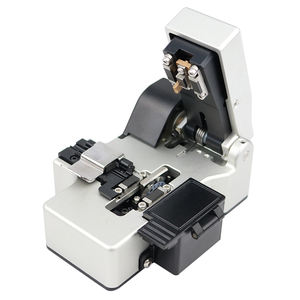 Cuchilla óptica de un solo paso y cuchilla de precisión de fibra simple y cinta con recolección de chips de fibra residual con caja de almacenamiento - Product Image 1