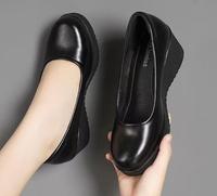 Chaussures décontractées confortables pour femmes, en cuir noir, à bout compensé, antidérapantes, plates, solides, pour le bureau