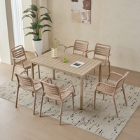 Table de salle à manger extérieure imperméable en plastique PP T-025 avec pieds en fer, design moderne, pour l'école et la plage