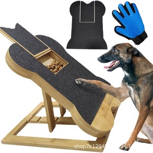 Poste rascador de madera maciza para perros con caja para premios, cortaúñas con forma de pata, tabla plegable para el cuidado de las uñas de las mascotas. - Product Image 1