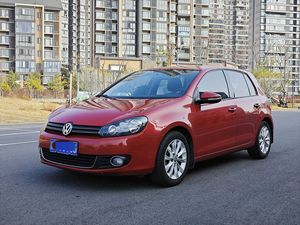 Volkswagen Golf 2012, 1.6L, Automático, Confort, Icono Alemán Probado, Bajo Costo y Confiable, Ideal para Desplazamientos - Product Image 1