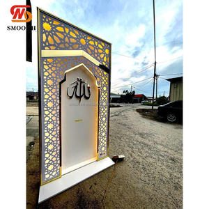 ฉากหลังแบบโค้งอะคริลิครูปแบบโค้ง LED พร้อมขอบสีทองสำหรับตกแต่งเวที - Product Image 1