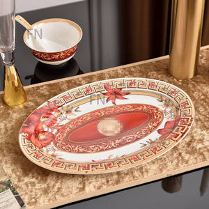 Vaisselle en céramique Nouveauté Ensemble de table en porcelaine osseuse de luxe européen et ensemble de 28 pièces de cadeaux rouges Lot de 6 cuillères en marbre Kit de tasses - Product Image 4