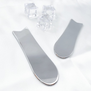 Plaque Gua Sha ergonomique en acier inoxydable plaqué, mini grattoir pour le contour des yeux, pour la relaxation des cernes et accessoire <span class=keywords><strong>de</strong></span> soin <span class=keywords><strong>de</strong></span> la peau en voyage - Product Image 2
