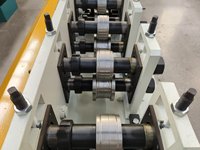 Machine de profilage de canaux de fixation pour serres en acier galvanisé, durable, pour canaux de fixation de film Poly Lock, avec moteur PLC, pour film et filet de serre
