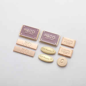 Etiqueta de Metal Personalizada Profesional para Ropa, Placa de Identificación de Aleación de Zinc, Etiqueta de Metal con Logotipo en Relieve para Equipaje - Product Image 5