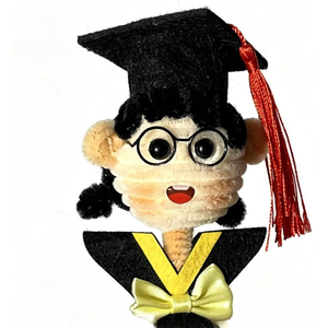 Ours en peluche artisanal Docteur Ours, poupée ours en fil torsadé finie, cadeau parfait pour la remise des diplômes et la Saint-Valentin, idéal pour la décoration de fête - Product Image 1
