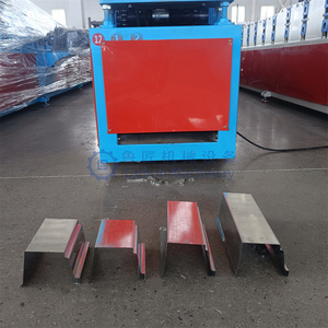 Machine de formage de rouleaux en <span class=keywords><strong>zinc</strong></span> pour gouttières automatiques, machine à gouttières d'évacuation des eaux de pluie, machine à gouttières de vallée, vente chaude - Product Image 3