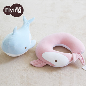 Almohada de Viaje en Forma de U Flyingbear con Diseño de Ballena, Plegable, para Adultos, Rosa y Azul, de Doble Uso, Suave y Afelpada - Product Image 1