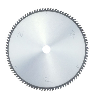 <span class=keywords><strong>Lame</strong></span> de scie PCD de qualité industrielle personnalisée pour machine de découpe de ligne <span class=keywords><strong>PVC</strong></span> 250*1.8-3.2*25.4*60-90P - Product Image 1
