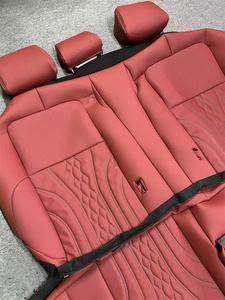 Coprisedili su Misura con Pelle di Alta Qualità e Cuciture Personalizzate per BMW - Product Image 3