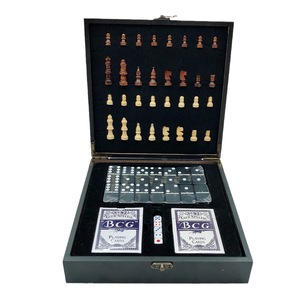 <span class=keywords><strong>Jeu</strong></span> d'échecs en bois 4-en-1 <span class=keywords><strong>Jeu</strong></span> de société éducatif multifonctionnel Jouet d'échecs et de cartes Fabricant Vente en gros directe - Product Image 3