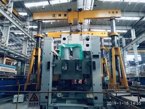 Bao Wei Hidrolik Portal Vinç Raylı ve Tekerlekli Tip 30m Kaldırma Yüksekliği 1000t Kapasite Hassas Konumlandırma Malzeme Kaldırma Taşıma - Product Image 4