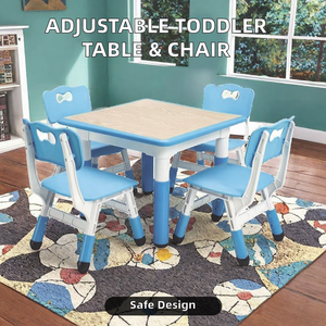 Ensemble table et chaises carrées modernes en plastique pour enfants, idéal pour chambre et usage scolaire - Product Image 2