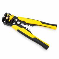 Dénudeur de fils automatique auto-ajustable avec fonction de coupe et de sertissage de bornes 0,5-6 mm² pour la préparation des câbles