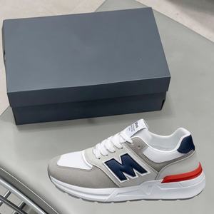 أحذية فاخرة عالية الجودة للنساء والرجال من العلامات التجارية الشهيرة، أحذية رياضية عصرية رائجة البيع وشعبية للاستخدام اليومي - Product Image 2