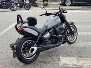 รถจักรยานยนต์ Lifan รุ่น <span class=keywords><strong>250</strong></span> เครื่องยนต์ <span class=keywords><strong>250</strong></span> ซีซี ระบบหัวฉีดน้ำมันเชื้อเพลิงอิเล็กทรอนิกส์ ระบายความร้อนด้วยน้ำ ระบบเบรก ABS ความเร็วสูงกว่า 80 กม./ชม. - Product Image 5