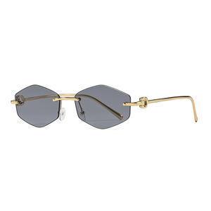Nuevas Gafas de Sol Poligonales sin Marco para Mujer, Montura Metálica, Lentes de PC con Protección UV400 Tipo 3, Color Dorado - Product Image 3