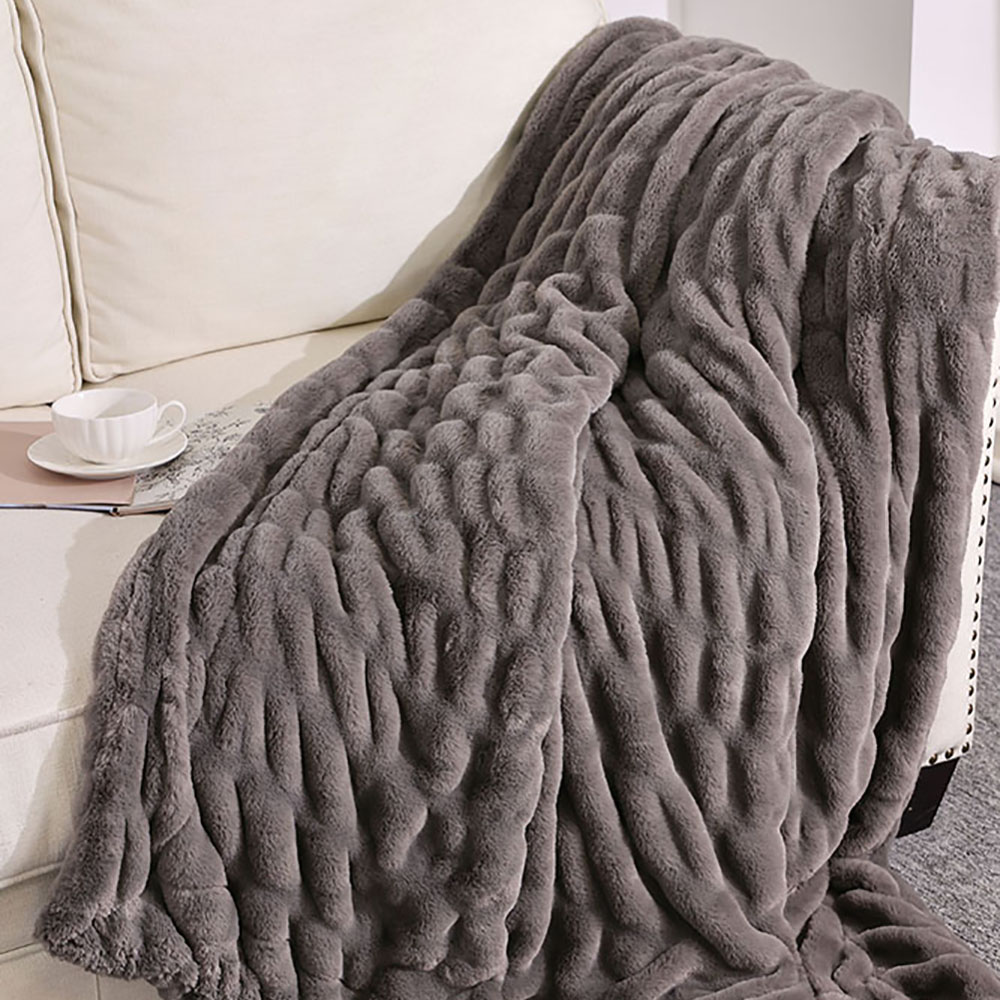 Gris foncé