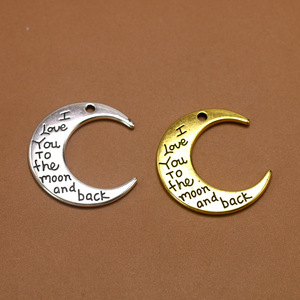 Ciondoli a forma di luna 'I LOVE YOU to the MOON and BACK' in lega di zinco color argento antico, per creazione fai da te, accessori per gioielli - Product Image 1