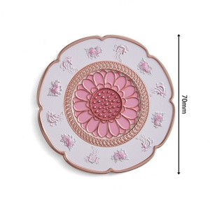 กระจกมือถือเคลือบสีชมพูรูปดอกไม้เดี่ยวแฟชั่น - Product Image 3