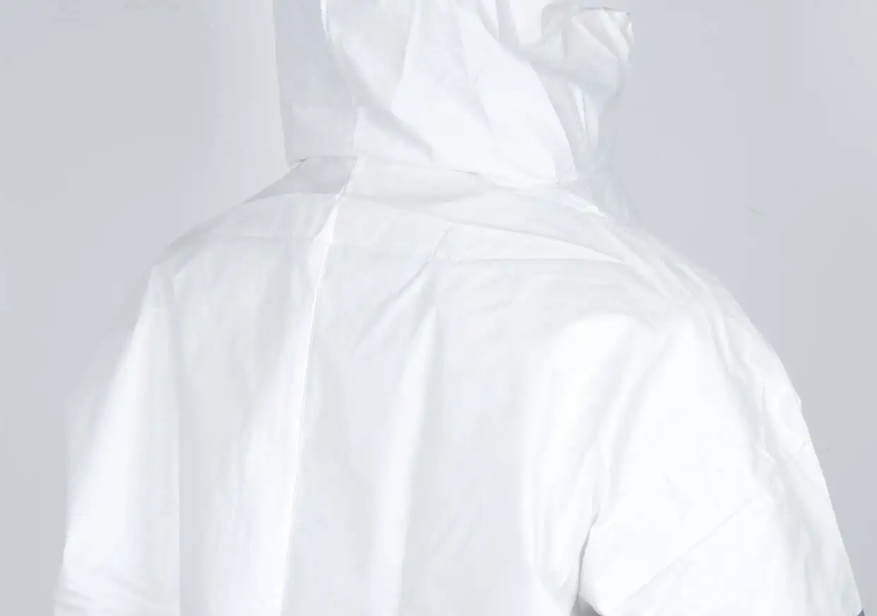 Coverall Pakaian Kerja Keselamatan dengan Selotip Reflektif Coverall Sekali Pakai Tudung Dapat Bernafas
