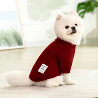 Vente en gros d'accessoires pour animaux de compagnie Pull en coton respirant et chaud Vêtements pour chiens Tissu pour animaux de compagnie