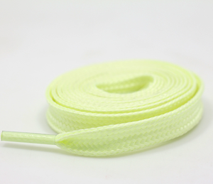 Lacets Lumineux pour Course Nocturne – Équipement Personnalisé avec Logo Fluorescent – Lacets Réfléchissants qui Brillent dans le Noir pour Baskets - Product Image 2