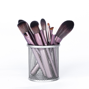Ensemble de pinceaux de maquillage avec manche en bois personnalisé à la mode - Product Image 4