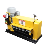 Machine à dénuder les câbles de grande taille pour le recyclage des fils électriques usagés V-038M