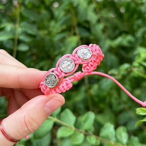 Pulsera Católica para Bebé, Niña o Niño Pequeño, Amuleto Triple de San Benito, San Miguel Arcángel, Pulsera de Protección para Recién Nacido - Product Image 4