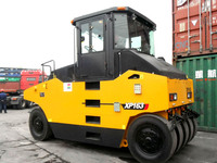 Rouleau compresseur pneumatique XP163, largeur de travail 2 m, compresseur statique 16 tonnes, rouleau compresseur autopropulsé à pneus en caoutchouc