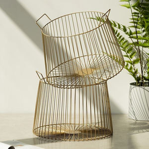 <span class=keywords><strong>Cesto</strong></span> <span class=keywords><strong>per</strong></span> <span class=keywords><strong>Biancheria</strong></span> di Lusso in Metallo Dorato, Contenitore <span class=keywords><strong>per</strong></span> Bagno di Casa o Hotel, <span class=keywords><strong>Cesto</strong></span> <span class=keywords><strong>per</strong></span> Vestiti Sporchi - Product Image 5