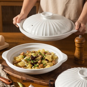 Casserole en céramique peu profonde de qualité alimentaire, résistante aux hautes températures, compatible avec les cuisinières à gaz, avec couvercle. - Product Image 3
