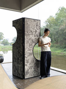 Paravent <span class=keywords><strong>Renai</strong></span> à broderie double face 'Ruyi Castle' en bois massif ajouré, pour séparation d'espace domestique, salon, salle de thé chinoise, entrée - Product Image 2