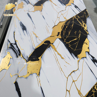 Panneau mural en PVC blanc imperméable de 1220*2440 mm, feuille de marbre PVC, feuille de marbre PVC pour la décoration intérieure