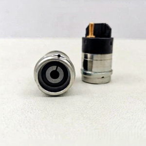 Électrovanne d'injecteur common rail F00RJ02697, alimentation de haute qualité, adaptée aux moteurs de machines de construction - Product Image 1