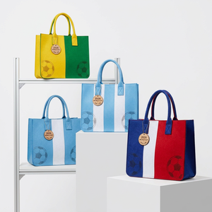 Bolsa de Compras Reutilizable Personalizada con los Colores de la Bandera Nacional y Diseño de Fanáticos del Fútbol Internacional - Product Image 2