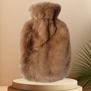 <span class=keywords><strong>Bouillotte</strong></span> Réutilisable Grande Capacité en PVC, Personnalisable avec LOGO, Housse en Peluche pour Mains Chaudes - Product Image 2